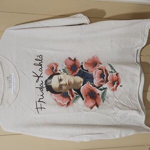 Frida khalo t-shirt